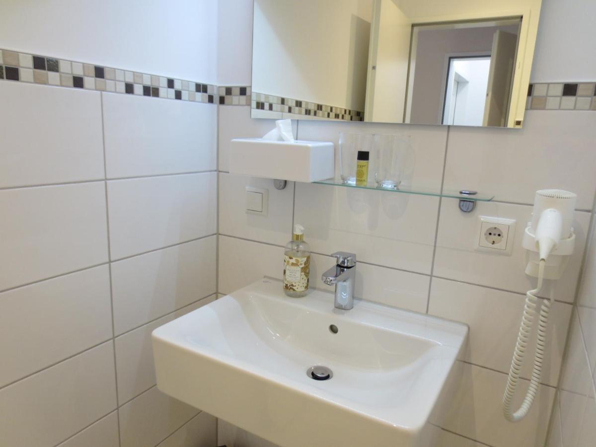List Five - Your British Guesthouse Stuttgart Luaran gambar