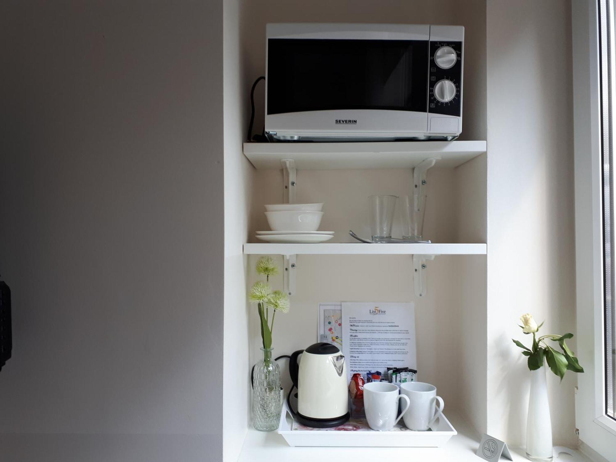 List Five - Your British Guesthouse Stuttgart Bilik gambar
