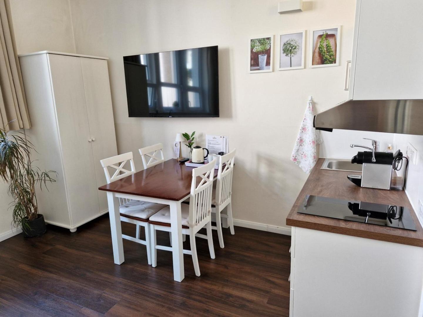 List Five - Your British Guesthouse Stuttgart Luaran gambar